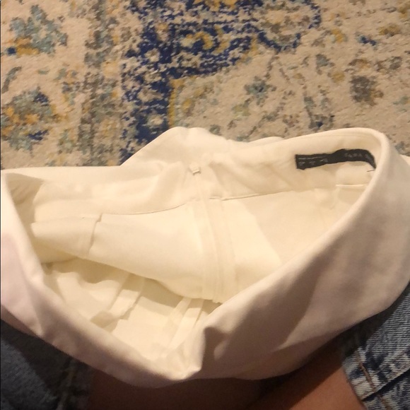 Envelope White Skirt/ Shorts - Picture 3 of 6